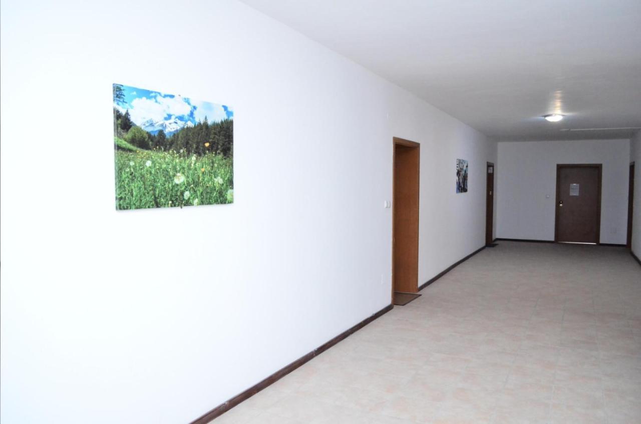 Apartmán Двустаен Апартамент Горски Кът Банско Exteriér fotografie